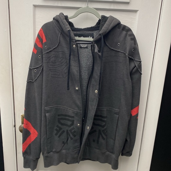 The Elder Scrolls Online: Nord Pact Hoodie *Discontinued* - Picture 4 of 11